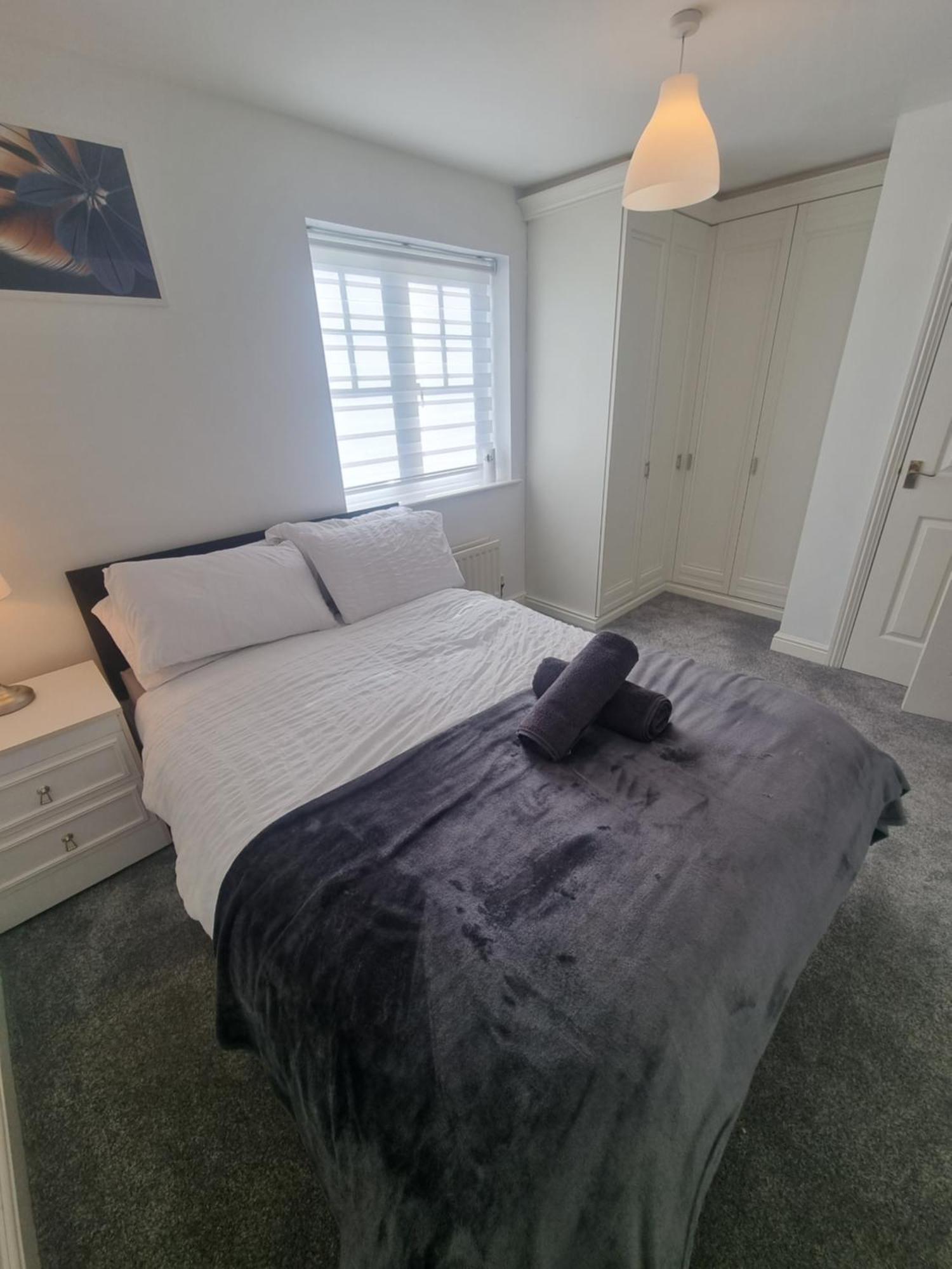 Maidstone Villa 3 Bedroom Free Sports Channels,Parking Sleeps 7 Kültér fotó
