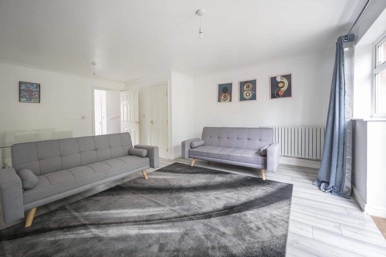 Maidstone Villa 3 Bedroom Free Sports Channels,Parking Sleeps 7 Kültér fotó