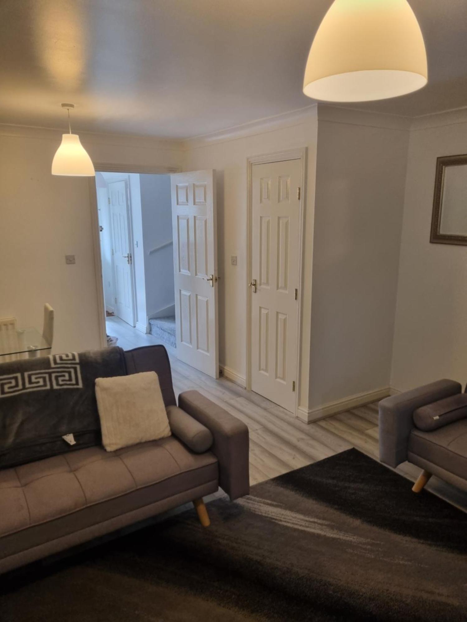 Maidstone Villa 3 Bedroom Free Sports Channels,Parking Sleeps 7 Kültér fotó