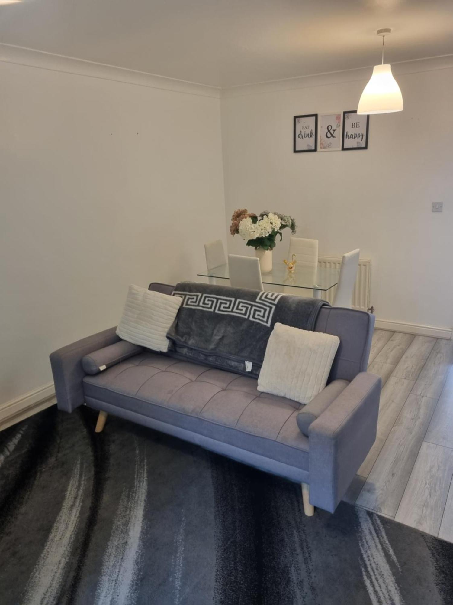 Maidstone Villa 3 Bedroom Free Sports Channels,Parking Sleeps 7 Kültér fotó